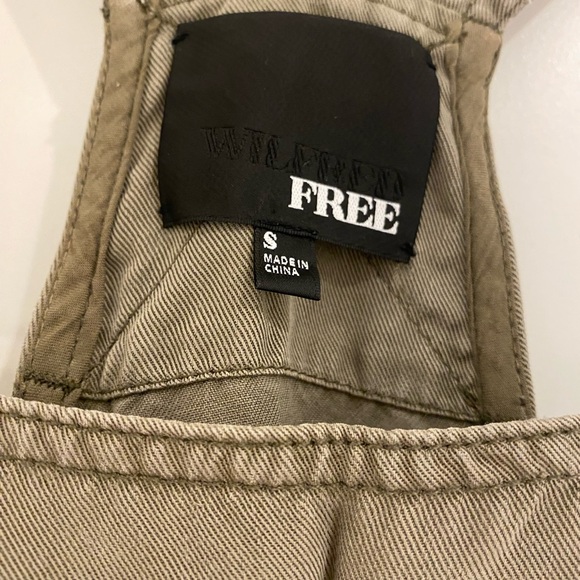 Aritzia - Wilfred free overalls in olive green. Ankle length. Size small. - Picture 7 of 7